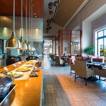 Wyndham Grand Plaza Royale Hainan Longmu Bay Ledong Exteriör bild