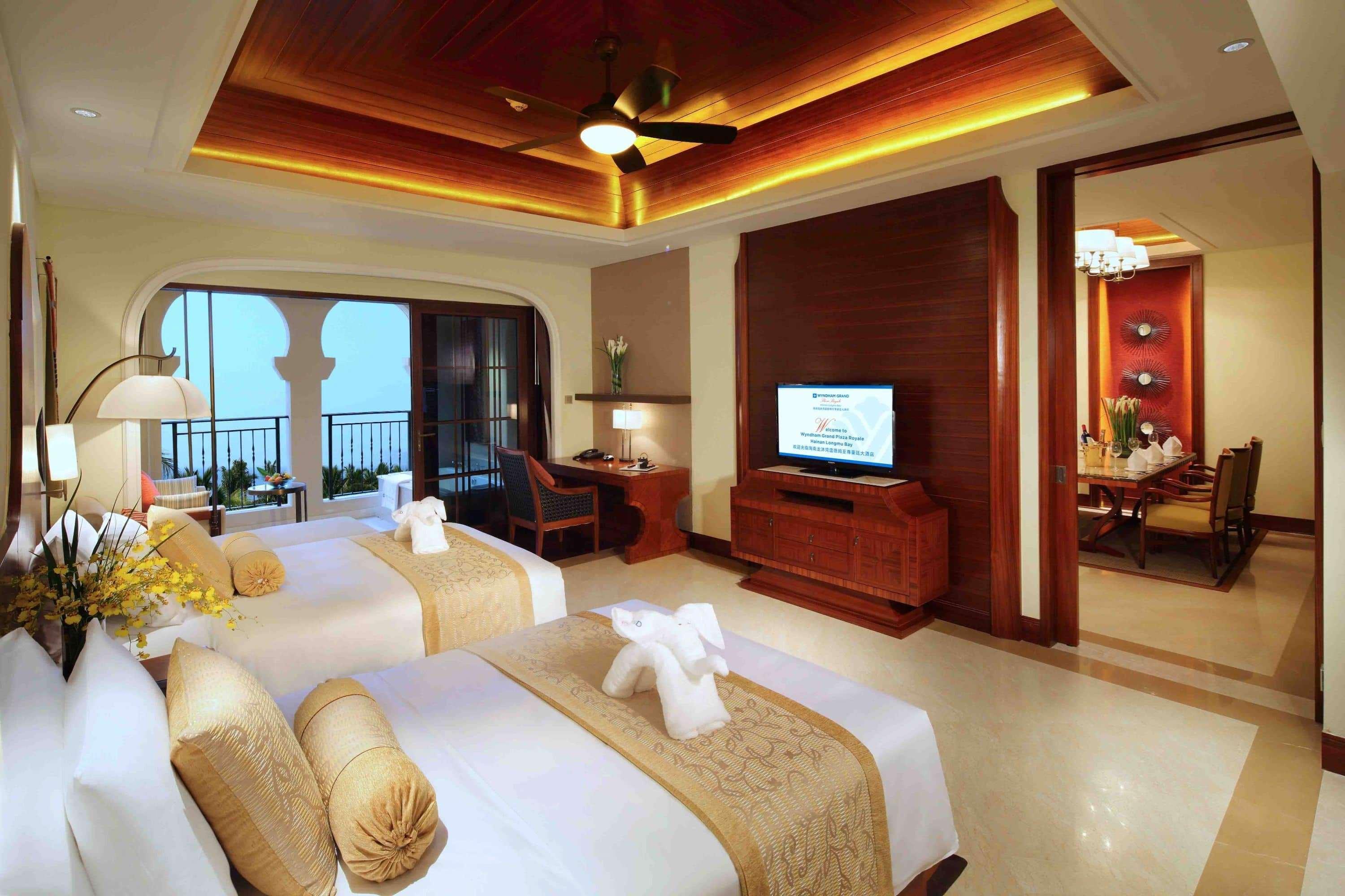Wyndham Grand Plaza Royale Hainan Longmu Bay Ledong Exteriör bild