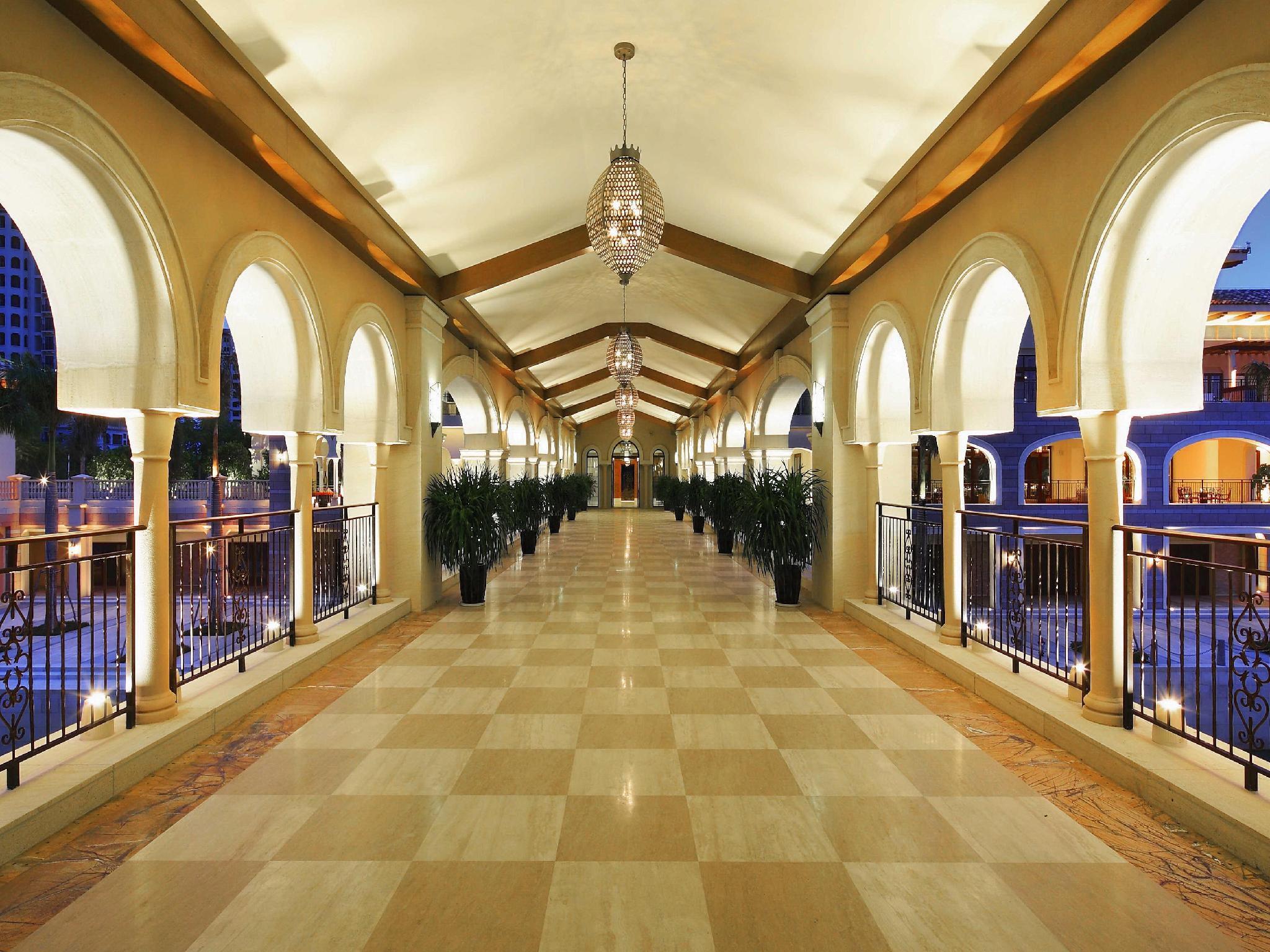 Wyndham Grand Plaza Royale Hainan Longmu Bay Ledong Exteriör bild