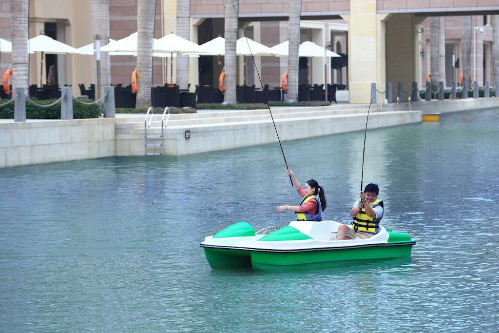 Wyndham Grand Plaza Royale Hainan Longmu Bay Ledong Exteriör bild